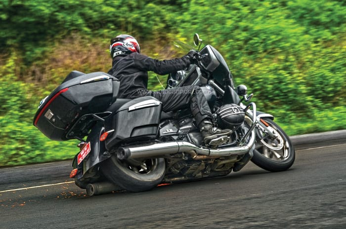 BMW R18 Transcontinental review: German Giant